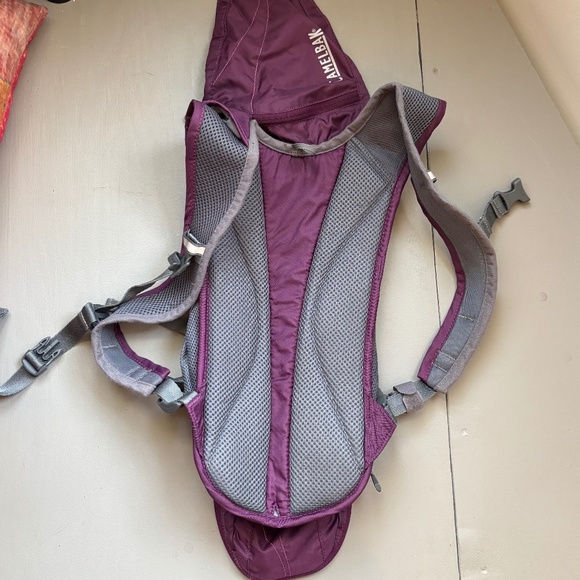 Camelbak Aurora Hydration Pack Women’s Purple Majesty - Picture 3 of 9